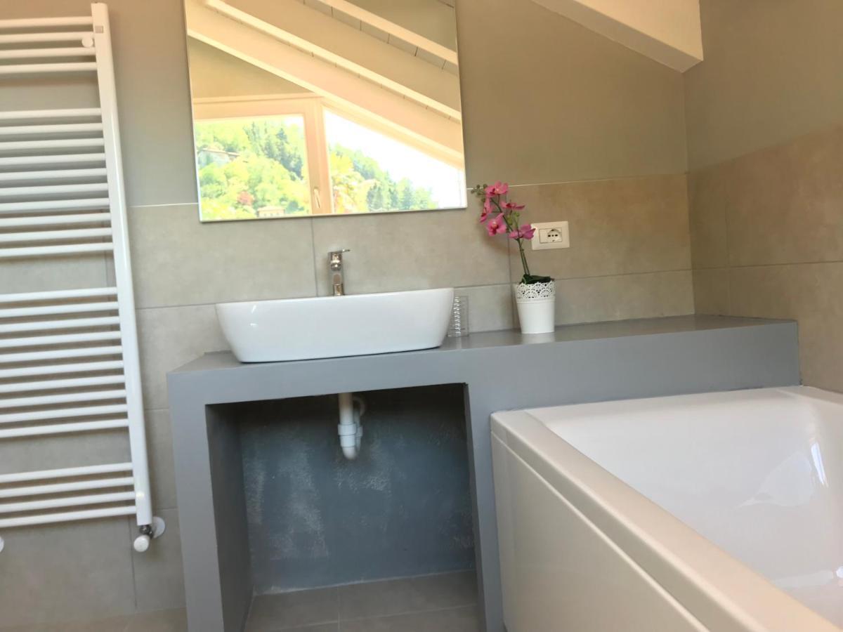 Appartamento Cortile กันโนบีโอ ภายนอก รูปภาพ